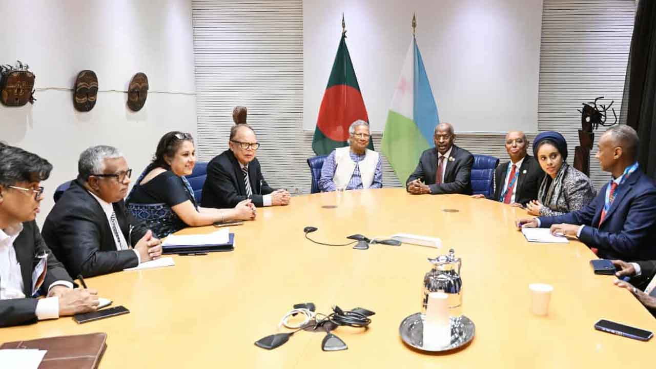 জিবুতির প্রধানমন্ত্রীর সঙ্গে ড. ইউনূসের বৈঠক