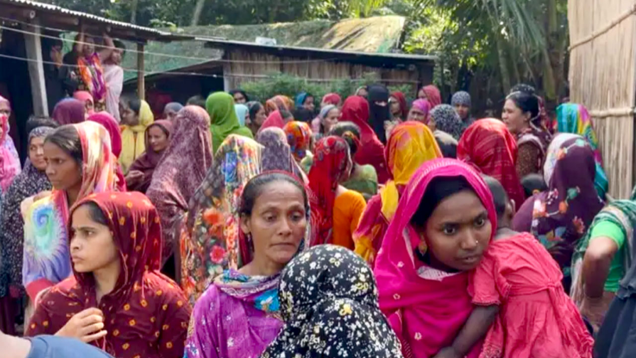 কুষ্টিয়ায় ঘুমন্ত ভ্যানচালককে কুপিয়ে হত্যা