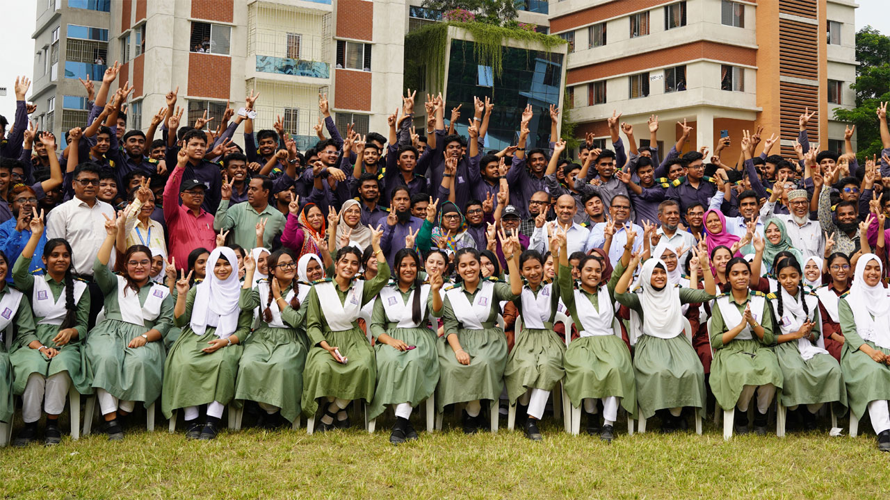 এইচএসসিতে মাইলস্টোন কলেজের অসাধারণ সাফল্য, পাসের হার ৯৯.৮৩%