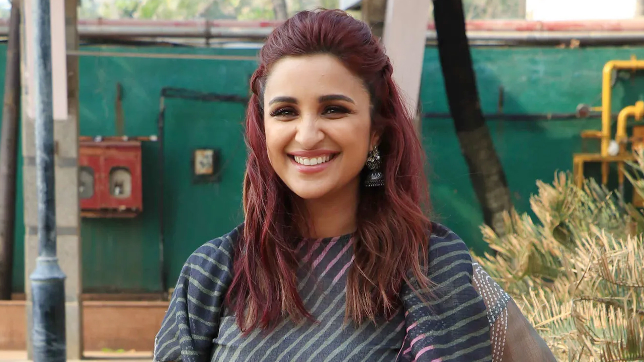 একাধিক সন্তানের জন্ম দিতে চাই : পরিণীতি চোপড়া