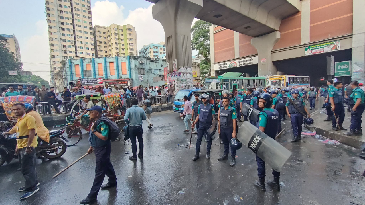 এমপিওভুক্ত শিক্ষকদের ‘মার্চ টু সচিবালয়’ কর্মসূচি মঙ্গলবার