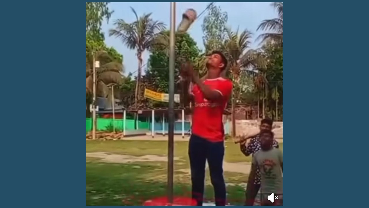 জাতীয় পতাকা অবমাননা, তরুণ আটক