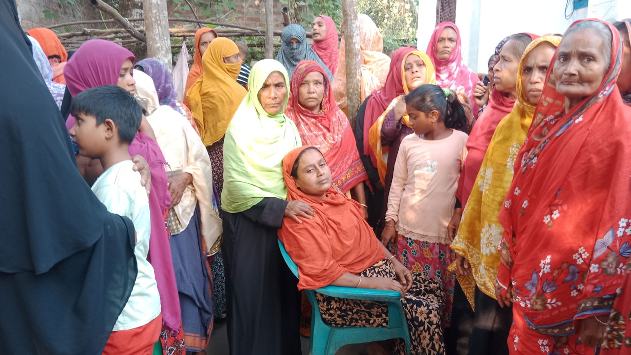 চরে খড় কাটাকে কেন্দ্র করে গোলাগুলি, নিহত বেড়ে ৩