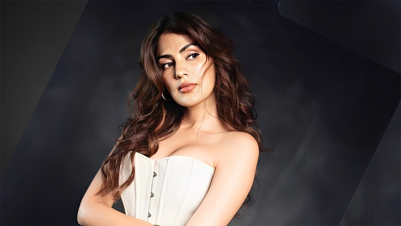 পাসপোর্ট ফেরত পেলেন রিয়া চক্রবর্তী