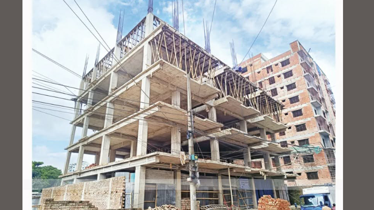 সাদিক অ্যাগ্রো থেকে উদ্ধার করা খালের জমি দখল করে ফের বহুতল ভবন