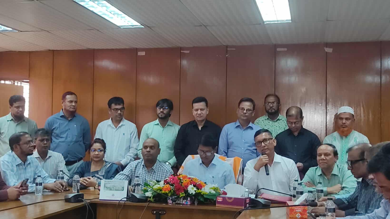 ভুলত্রুটি ছাড়াই ফল প্রস্তুত হয়েছে, বাড়ানো হয়েছে পরীক্ষকদের সম্মানী