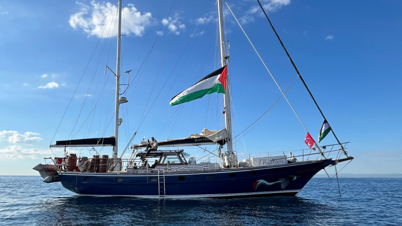 গাজার জলসীমায় ফ্লোটিলার একটি জাহাজ সত্যিই প্রবেশ করেছিল?