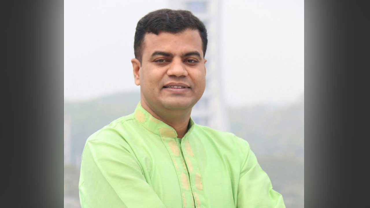 সাংবাদিককে পুড়িয়ে হত্যার হুমকির অভিযোগ শ্রমিকলীগ নেতার বিরুদ্ধে