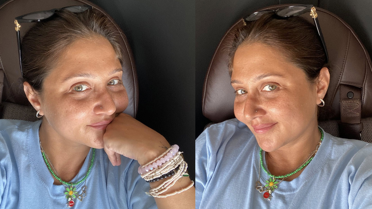 মাঝরাতে কালুর আদরের শেষ নেই : স্বস্তিকা