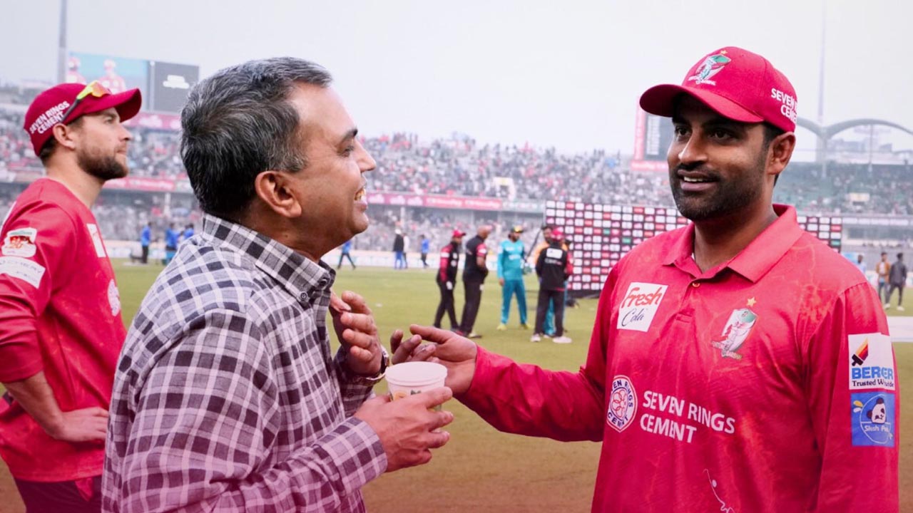 বিপিএলে থাকছেন কি না জানালেন ফরচুন বরিশাল মালিক