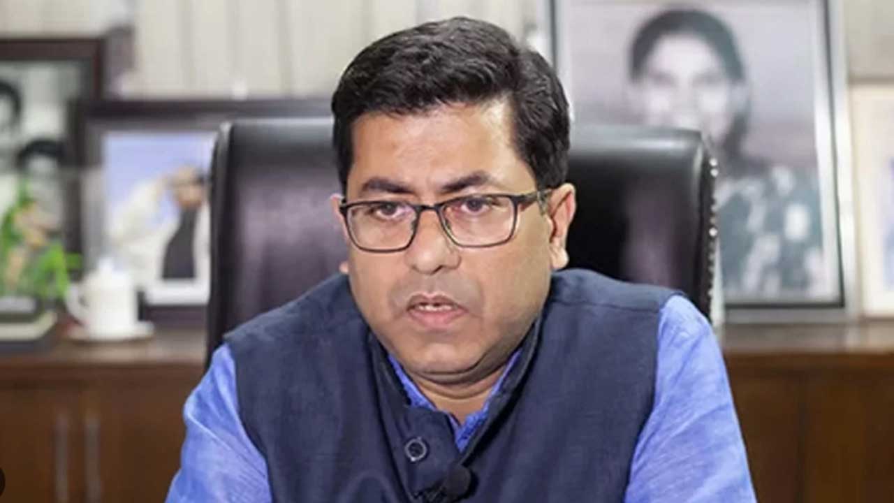 ঢাকা দক্ষিণের সাবেক মেয়র তাপসের ৩ ব্যাংক হিসাব ফ্রিজ