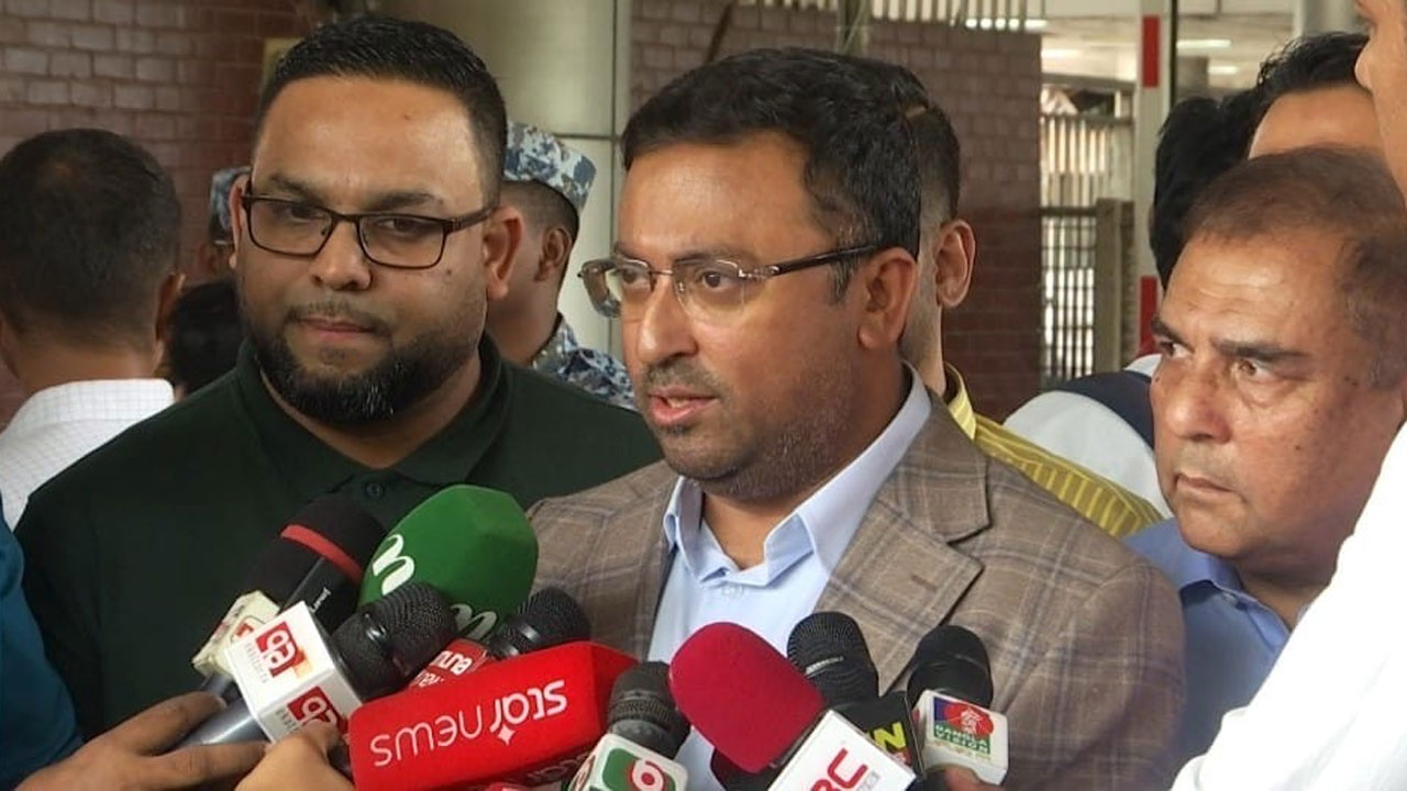 তারেক রহমানের নেতৃত্বে বিএনপি নির্বাচনে অংশ নেবে: হুমায়ুন কবীর