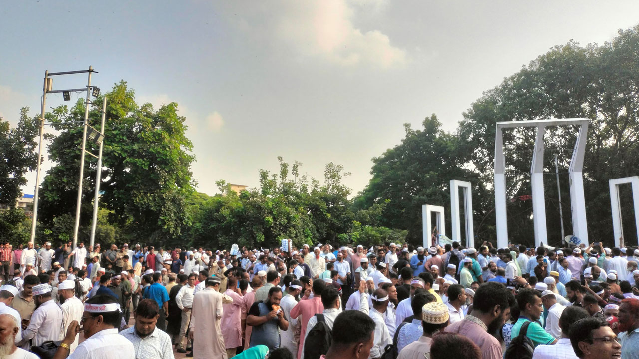 অর্থ মন্ত্রণালয়ের দিকে চেয়ে শিক্ষা মন্ত্রণালয়, দেশে নেই উপদেষ্টা-সচিব