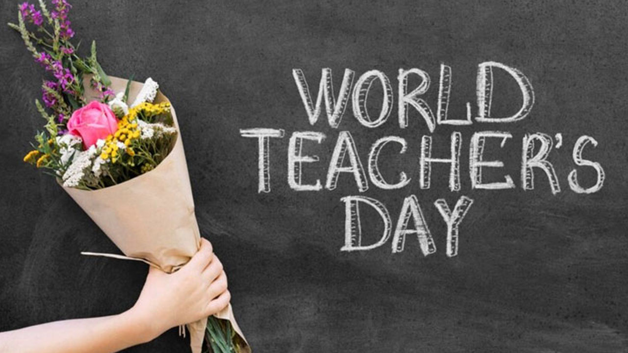 ১৬ হাজার টাকায় সংসার, তবুও অগাধ নিষ্ঠায় দায়িত্ব পালন করছেন শিক্ষকরা