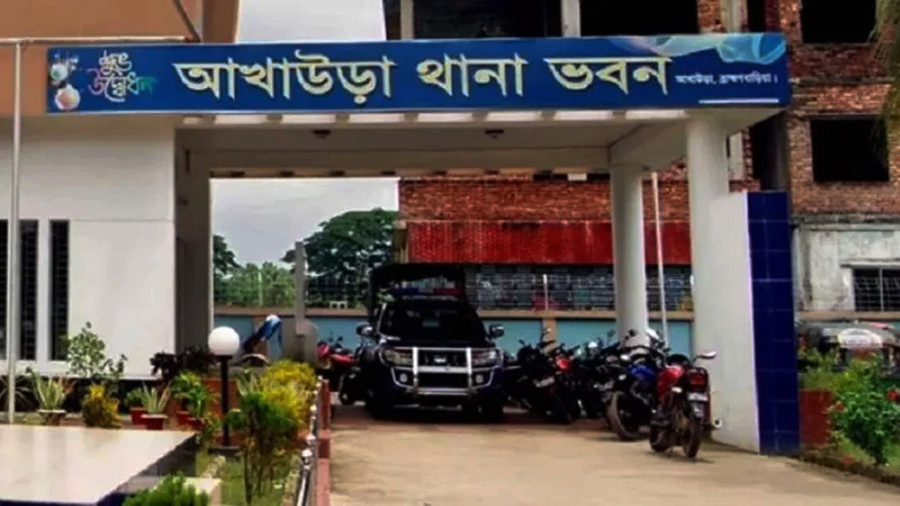 ব্রাহ্মণবাড়িয়ায় প্রকাশ্যে দোকান কর্মচারী হত্যা, অটোরিকশা চালক আটক