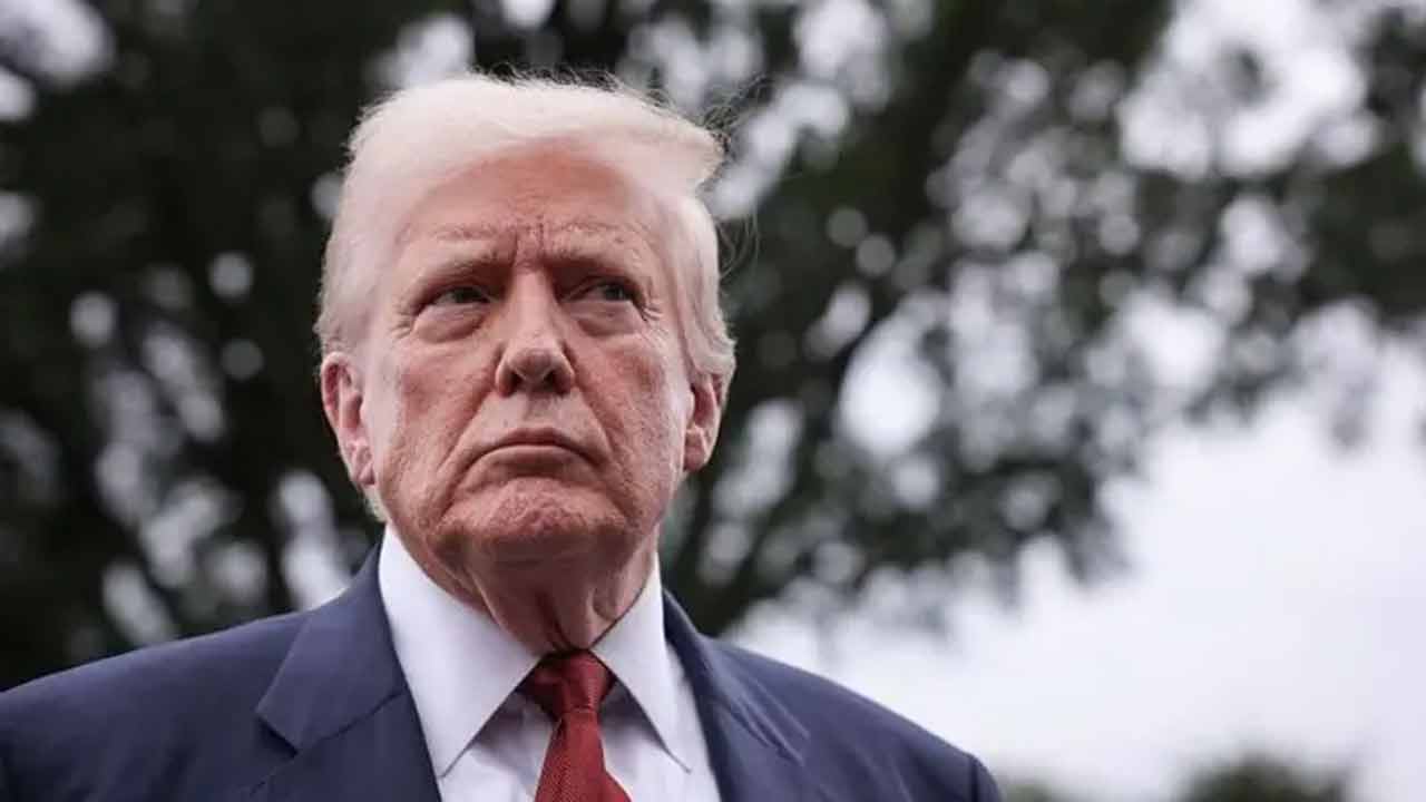 ক্ষুব্ধ হয়ে কানাডার সঙ্গে সব বাণিজ্য আলোচনা বাতিল করলেন ট্রাম্প