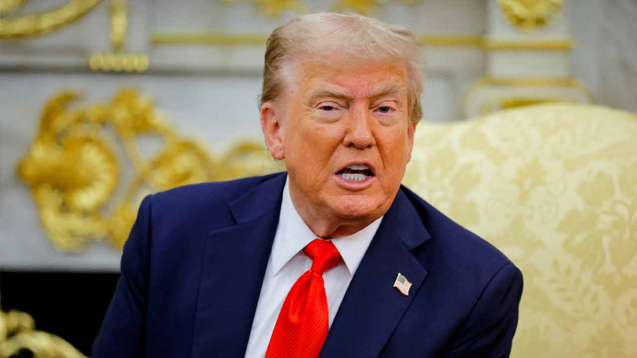 ভেনেজুয়েলায় গোপন অভিযান চালানোর অনুমোদন ট্রাম্পের, স্থল হামলার ইঙ্গিত