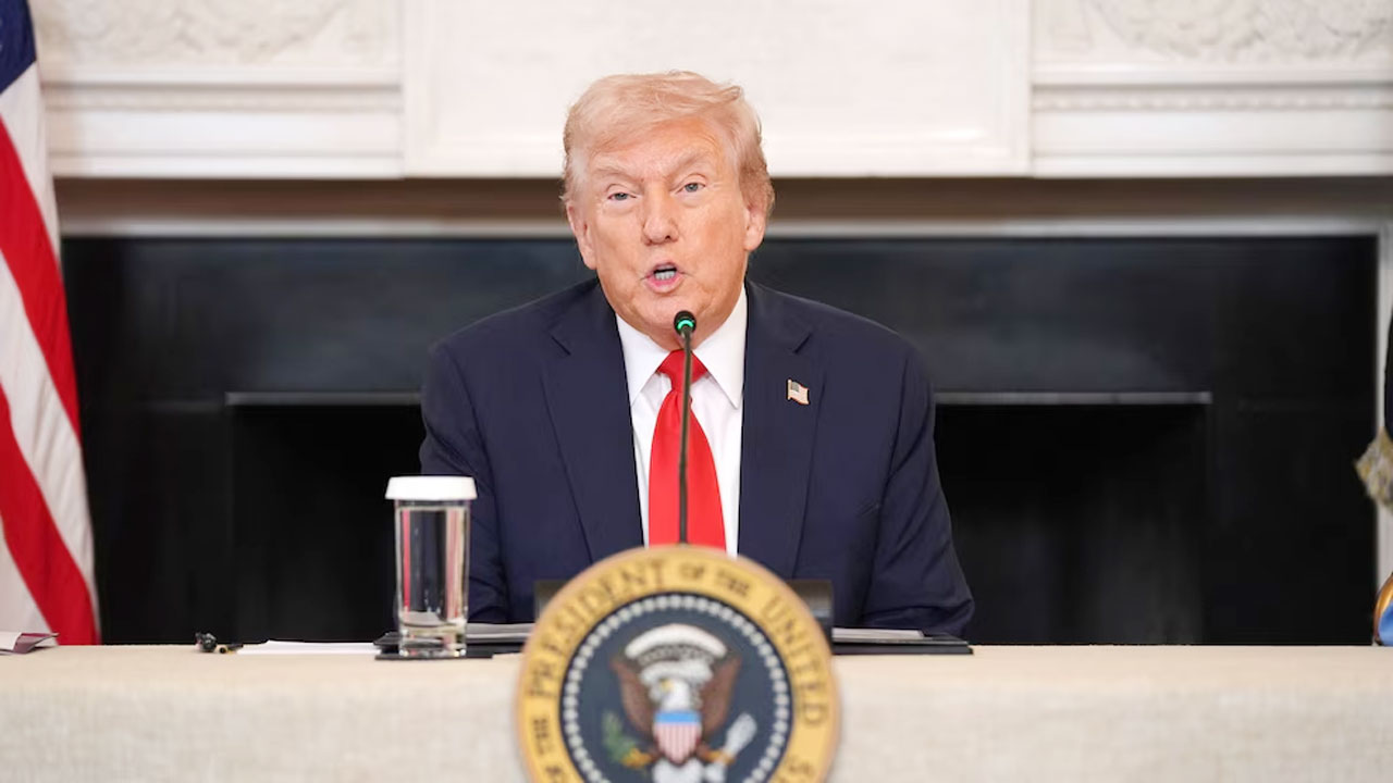 গাজায় আটক ইসরায়েলি জিম্মিদের মুক্তি কবে থেকে শুরু হবে, জানালেন ট্রাম্প