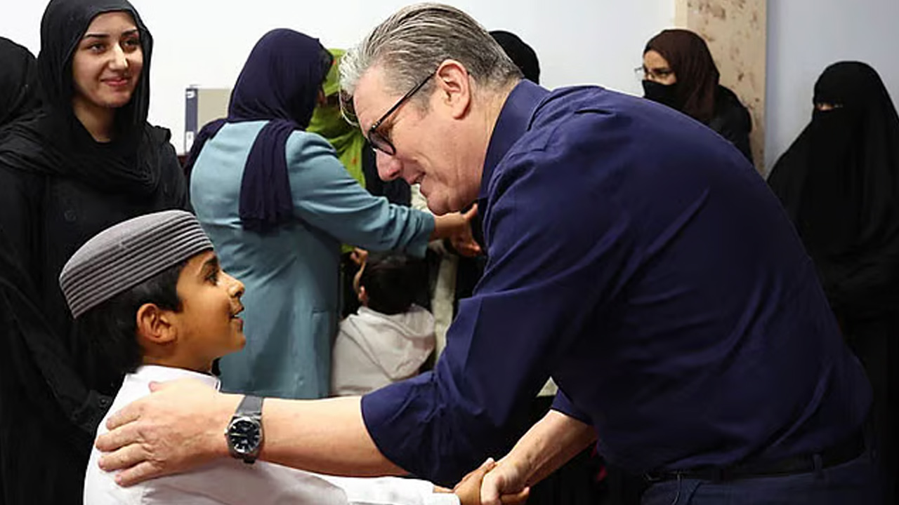 মসজিদ ও মুসলিমদের নিরাপত্তায় ১৪ কোটি টাকার তহবিল যুক্তরাজ্যের