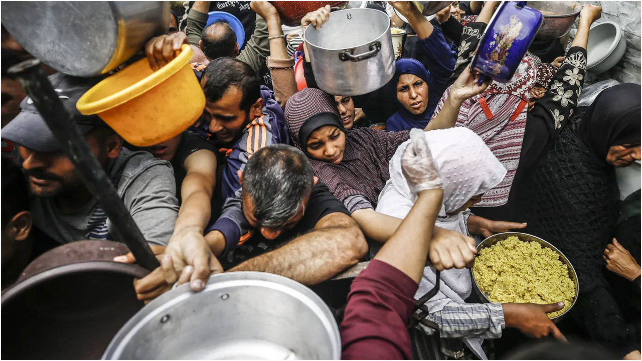 গাজার পুরো জনগণকে তিন মাস খাওয়ানোর মতো খাদ্য মজুত আছে