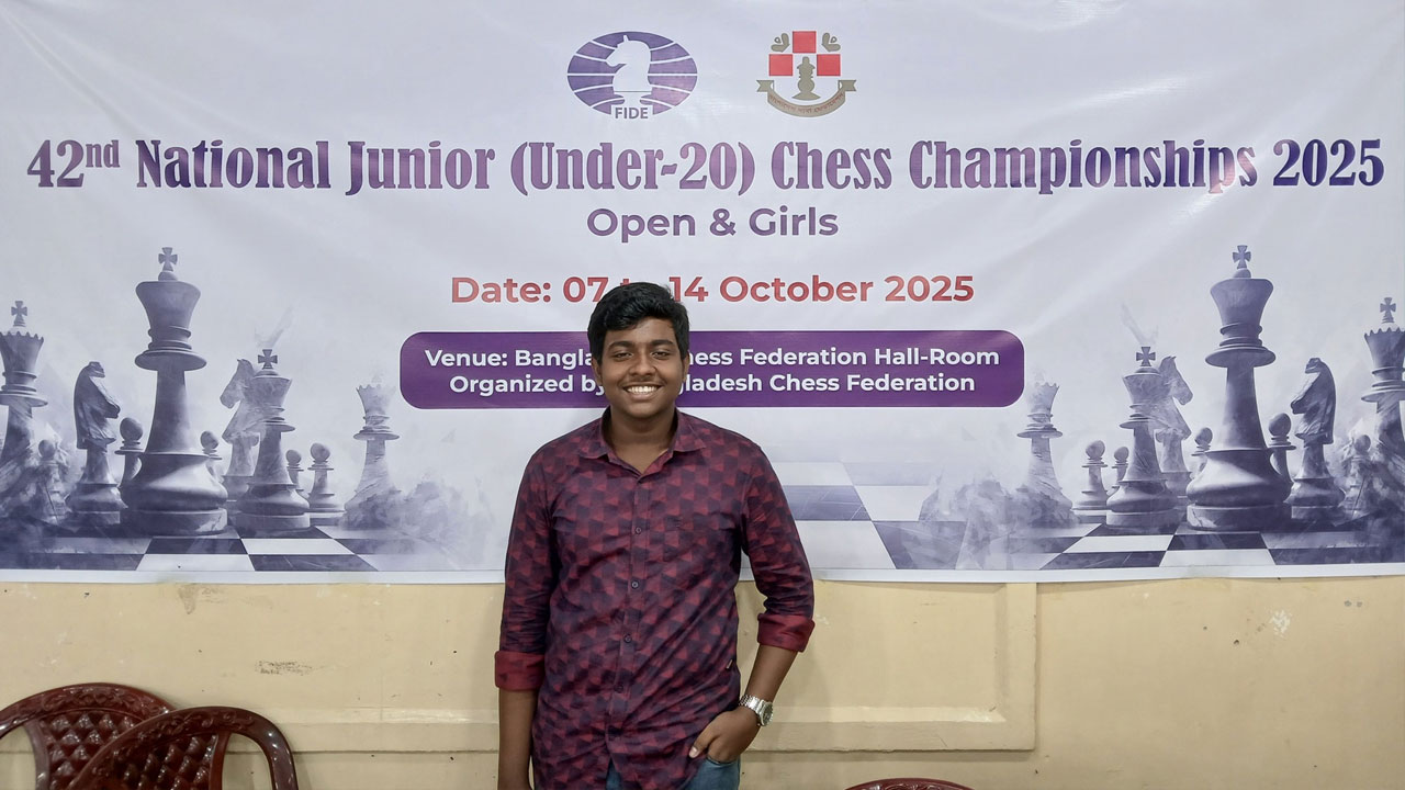 টানা দ্বিতীয়বার জাতীয় জুনিয়র দাবা চ্যাম্পিয়ন সাকলাইন