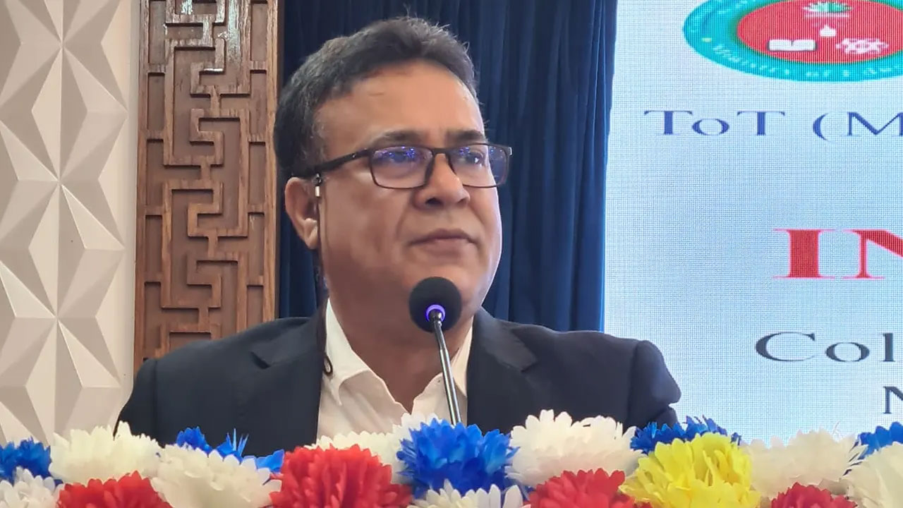 প্রতিযোগিতায় টিকে থাকতে তথ্যপ্রযুক্তিতে দক্ষতা অর্জন জরুরি