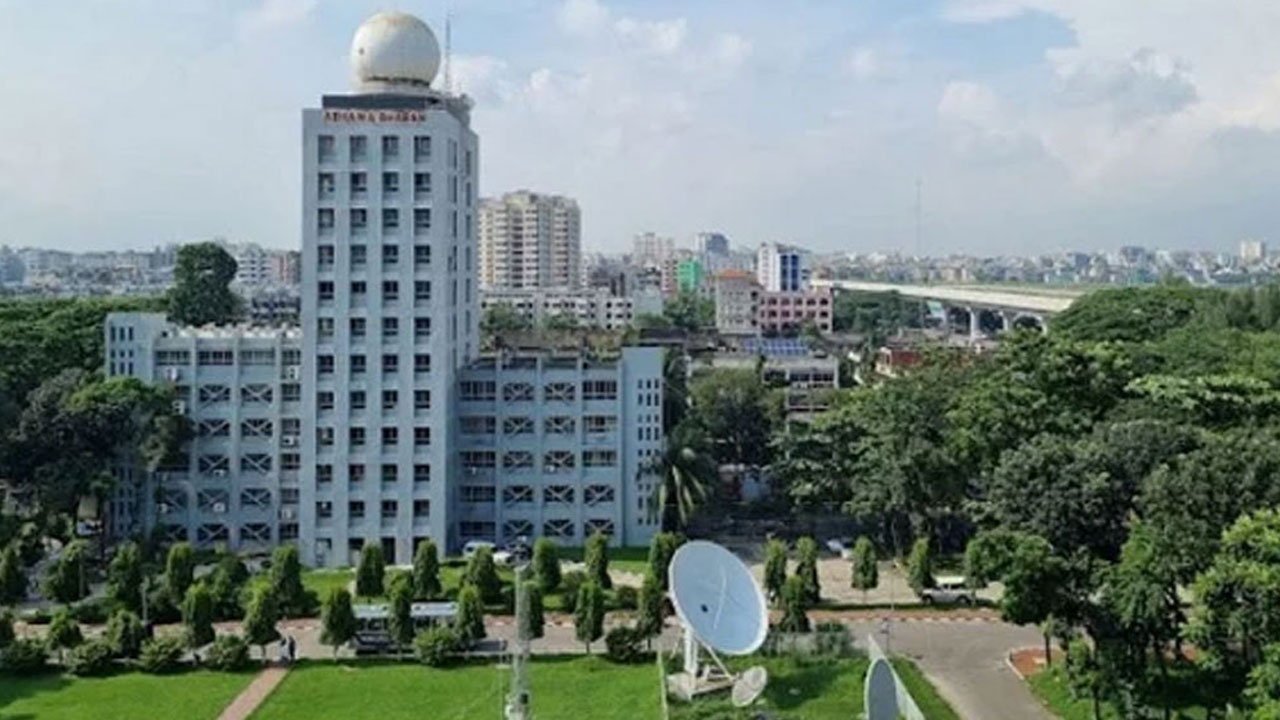 ঢাকায় আজ শুষ্ক আবহাওয়া, নেই বৃষ্টির সম্ভাবনা