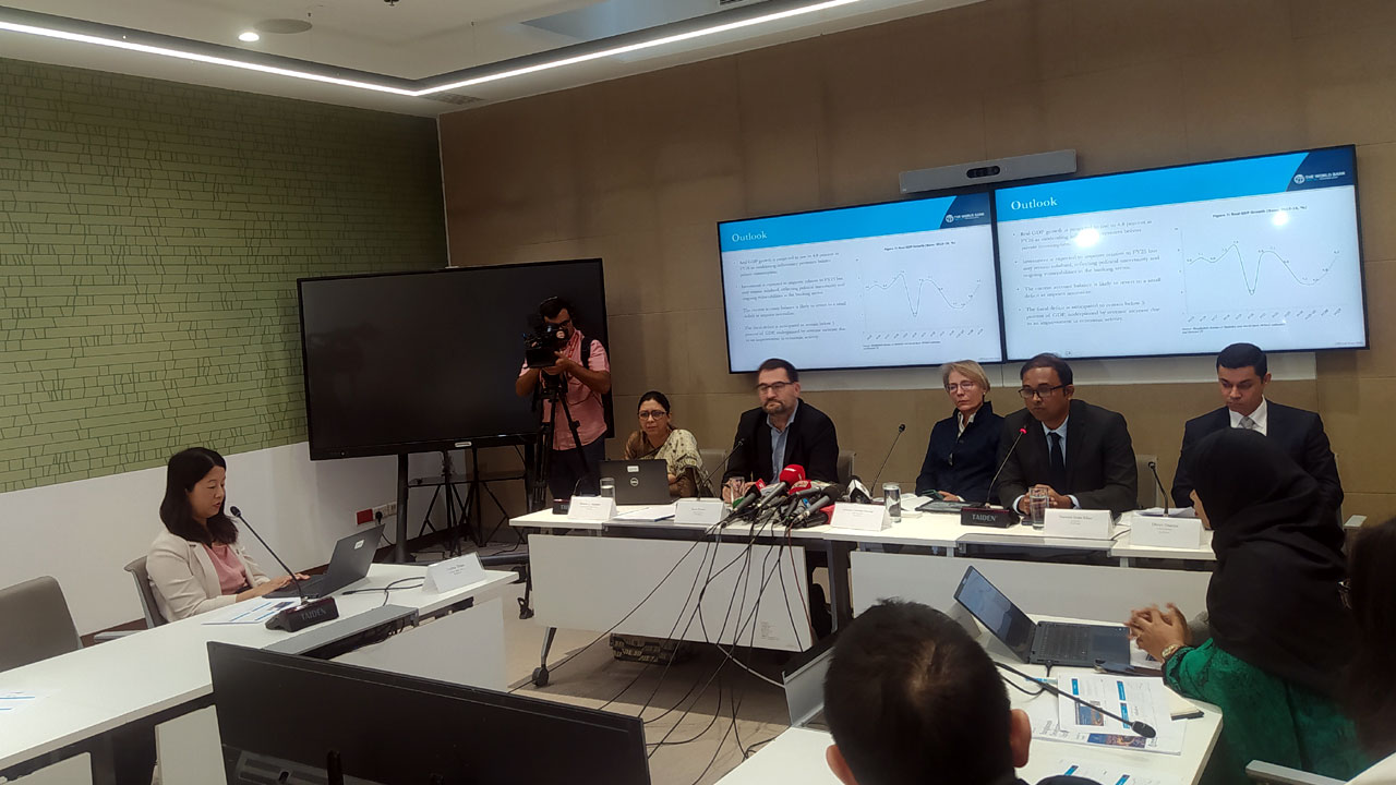 বাংলাদেশে বেসরকারি বিনিয়োগের প্রবৃদ্ধি তীব্রভাবে ধীর হয়ে গেছে