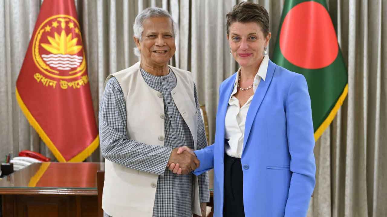 প্রধান উপদেষ্টার সঙ্গে জাতিসংঘের আবাসিক সমন্বয়কারীর বিদায়ী সাক্ষাৎ