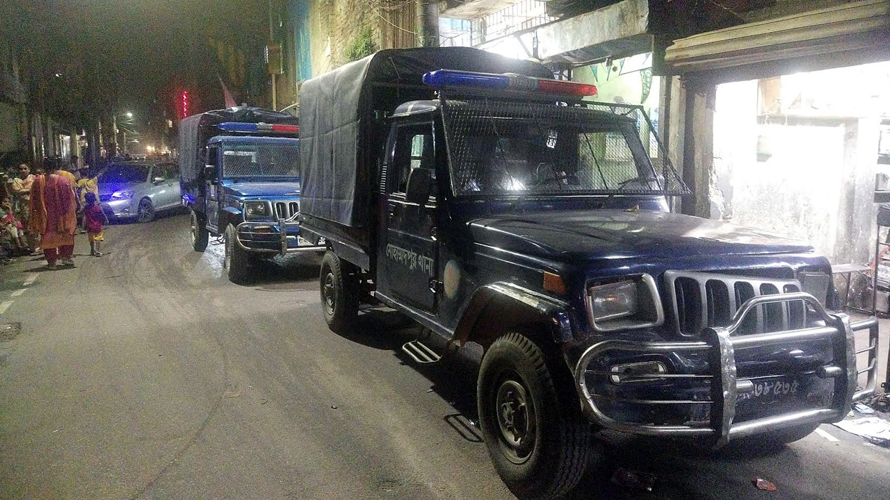 জেনেভা ক্যাম্পে অভিযান: মাদক বিক্রির টাকাসহ বেশ কয়েকজন আটক