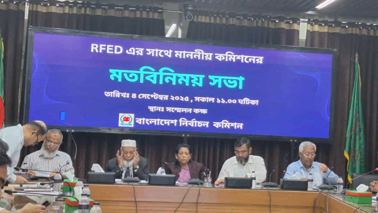 আমরা কেউ আস্থার জায়গায় নেই : ইসি আনোয়ারুল