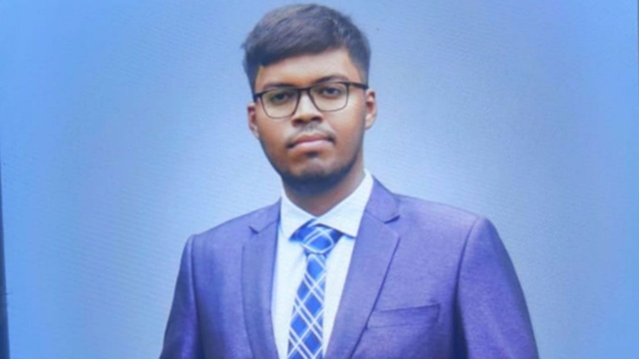 সমন্বিত শিক্ষার্থী সংসদ প্যানেল থেকে সরে দাঁড়ালেন আরেক প্রার্থী