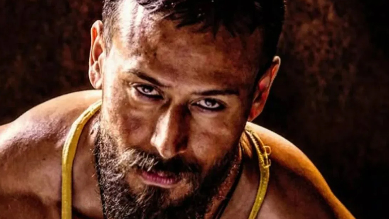 বাগি ফোর’র আপত্তিকর দৃশ্য কাটতে গিয়ে নাজেহাল সেন্সর বোর্ড