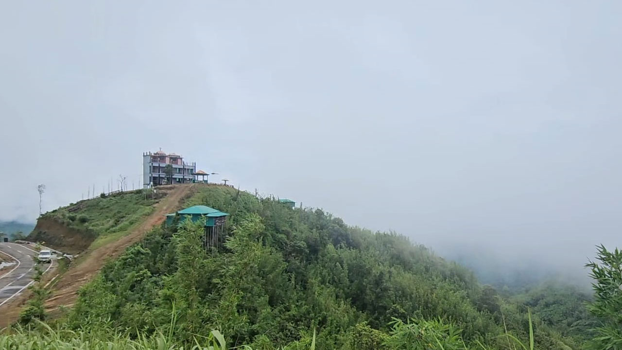 বান্দরবানের কেওক্রাডং ভ্রমণে নিষেধাজ্ঞা প্রত্যাহার 