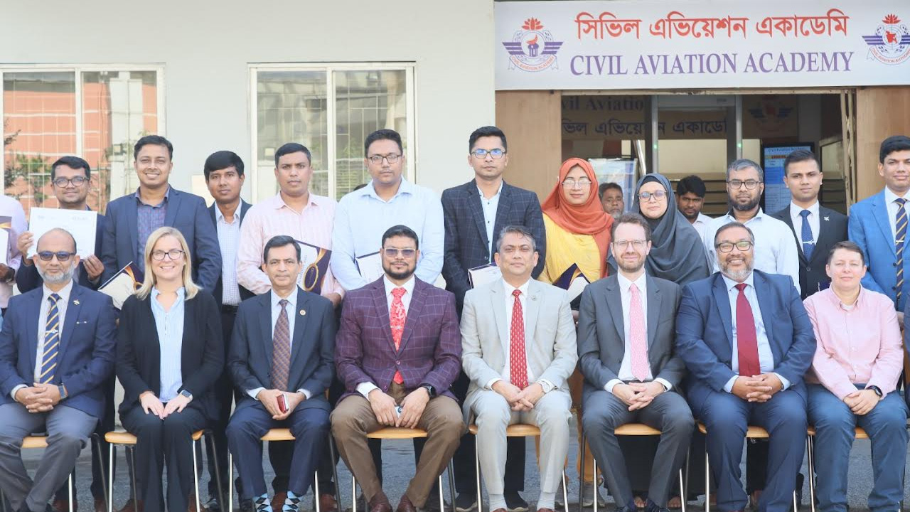 বেবিচকের নিরাপত্তা বিভাগে ২০ কর্মকর্তার প্রশিক্ষণ সম্পন্ন, পেলেন সনদপত্র