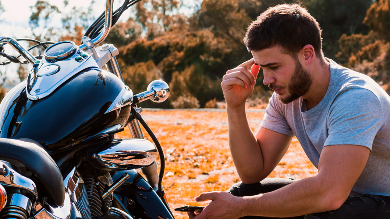 যে সামান্য ভুলে ইঞ্জিন সিজ হয়, খরচ হয় লাখ টাকা!