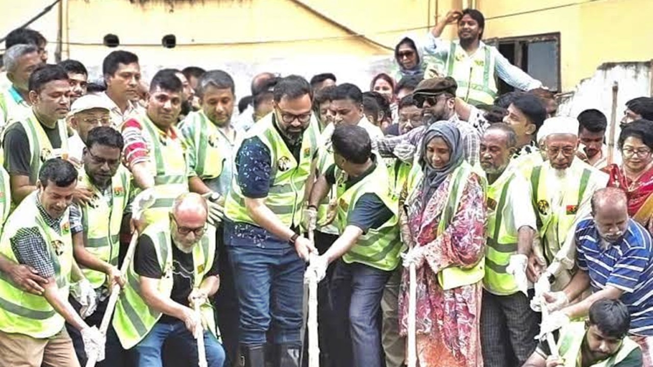 জনগণকে সঙ্গে নিয়েই পরিবর্তন সম্ভব : আমিনুল হক