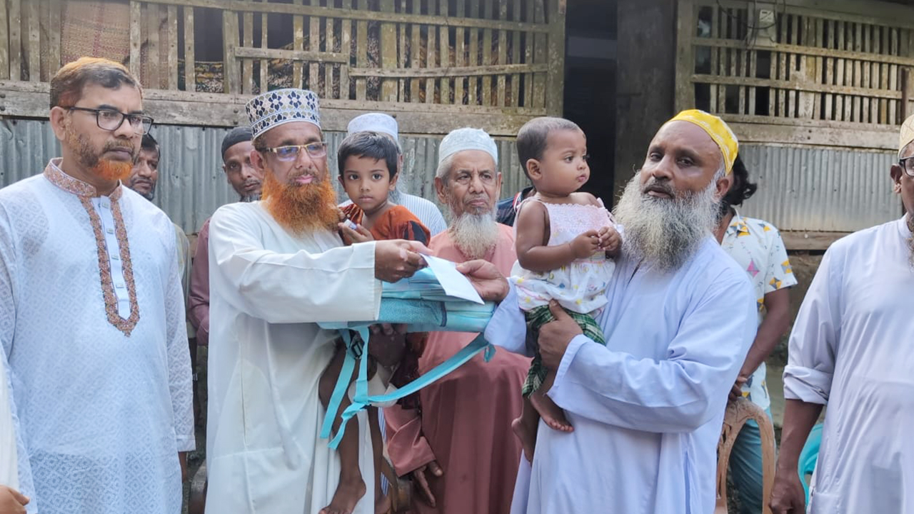 স্বামী-স্ত্রীর রহস্যজনক মৃত্যু, এতিম ২ শিশুর দায়িত্ব নিলেন জামায়াত নেতা