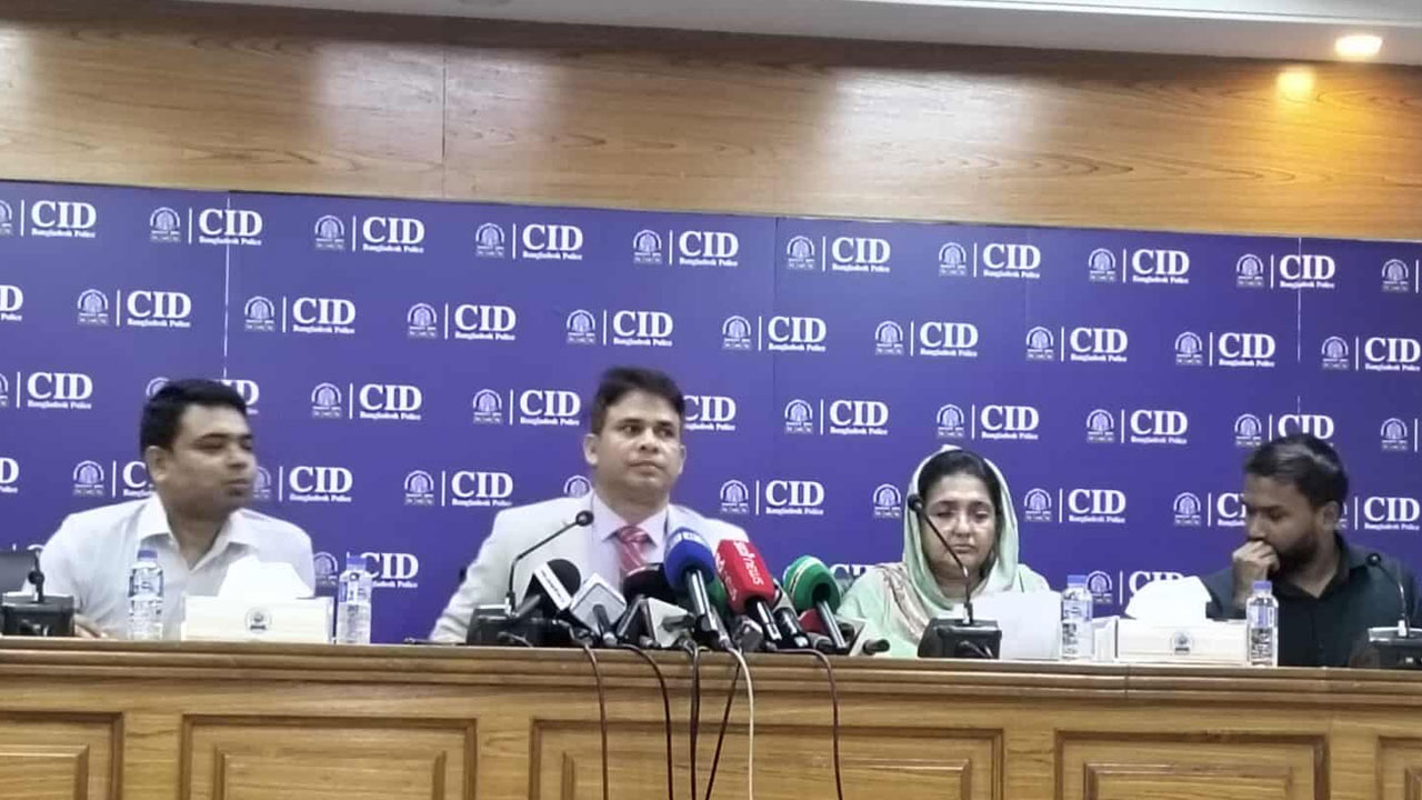 ২০০ টাকায় প্রশ্ন কমনের নিশ্চয়তা দিয়ে সাজেশন বিক্রি করতো মতিউর