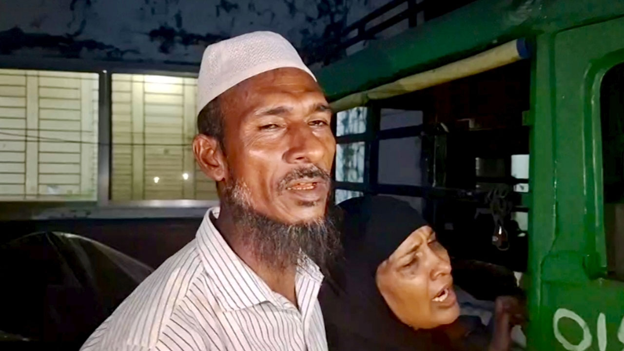 টেকনাফে কাভার্ডভ্যানের ধাক্কায় শ্যালক-দুলাভাই নিহত