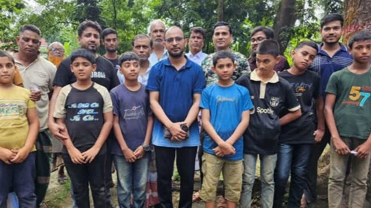 পাহাড়ে পথ হারিয়ে নিখোঁজ প্রাথমিক বিদ্যালয়ের ৭ শিক্ষার্থীকে উদ্ধার