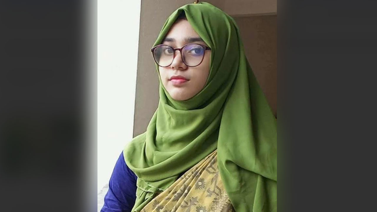 কুমিল্লা বিশ্ববিদ্যালয়ের ছাত্রী ও তার মাকে ‘শ্বাসরোধে হত্যা’, কারণ অজানা