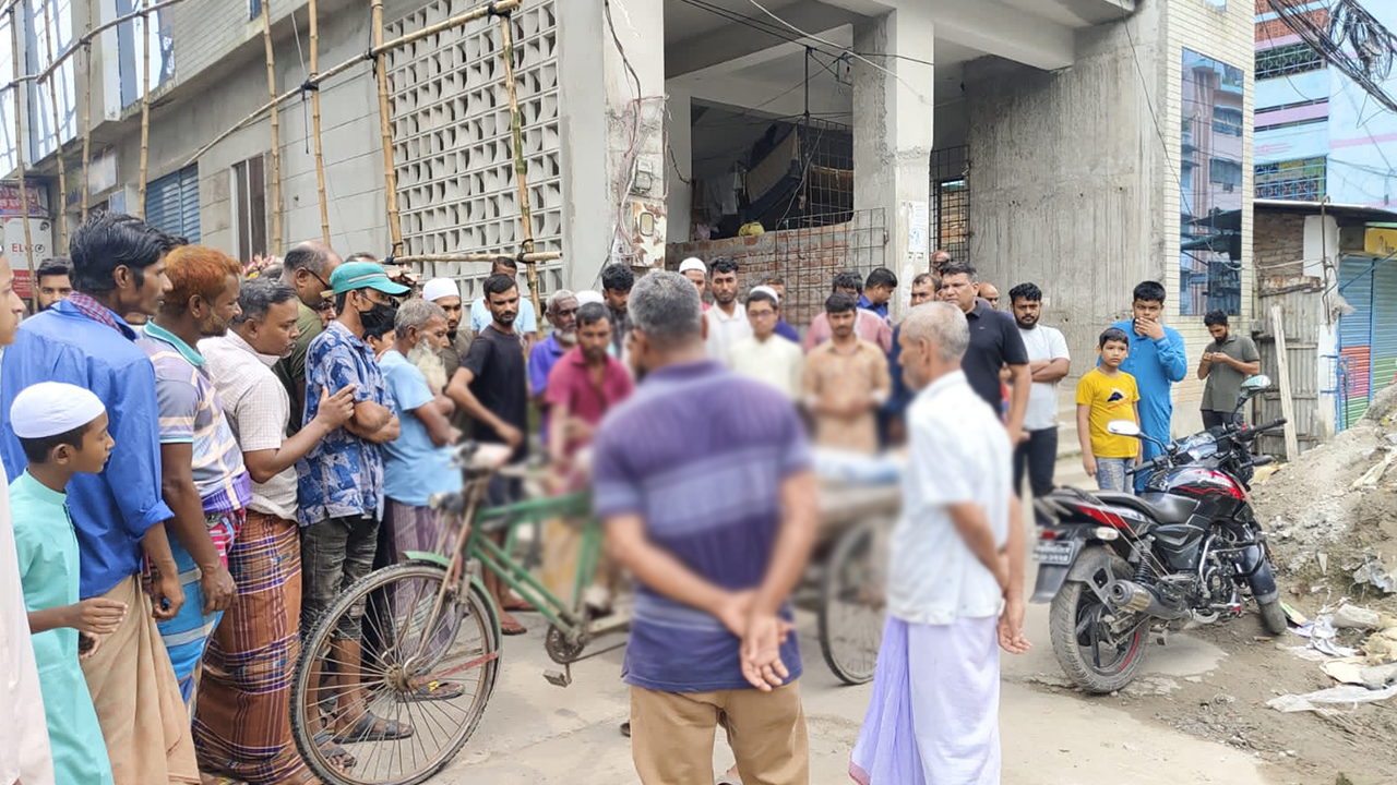 ময়মনসিংহে ভবনের আন্ডারগ্রাউন্ড থেকে যুবকের মরদেহ উদ্ধার