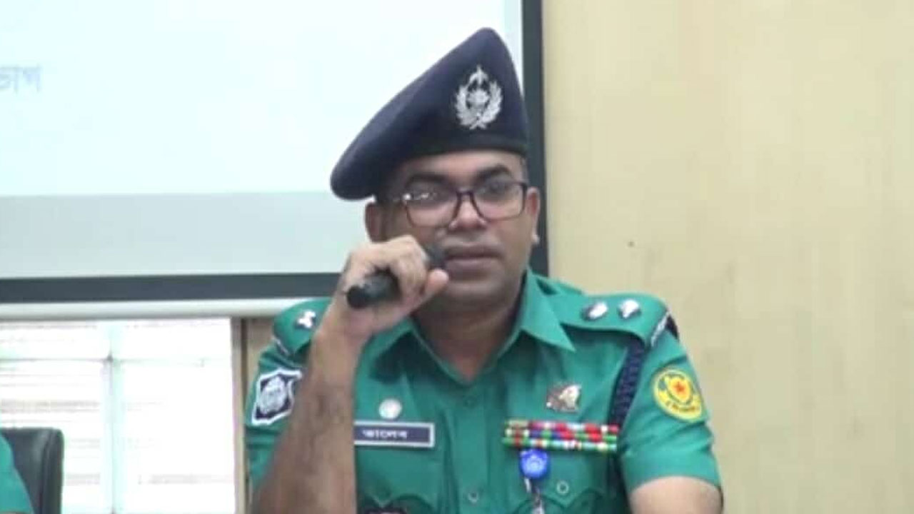 আ. লীগ ধরলেই পুরস্কারের খবর নিয়ে যা বলল পুলিশ