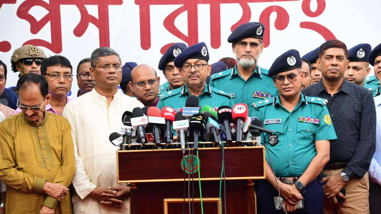 ঢাকায় ৮৯ পূজামণ্ডপ অধিক ঝুঁকিপূর্ণ : ডিএমপি কমিশনার