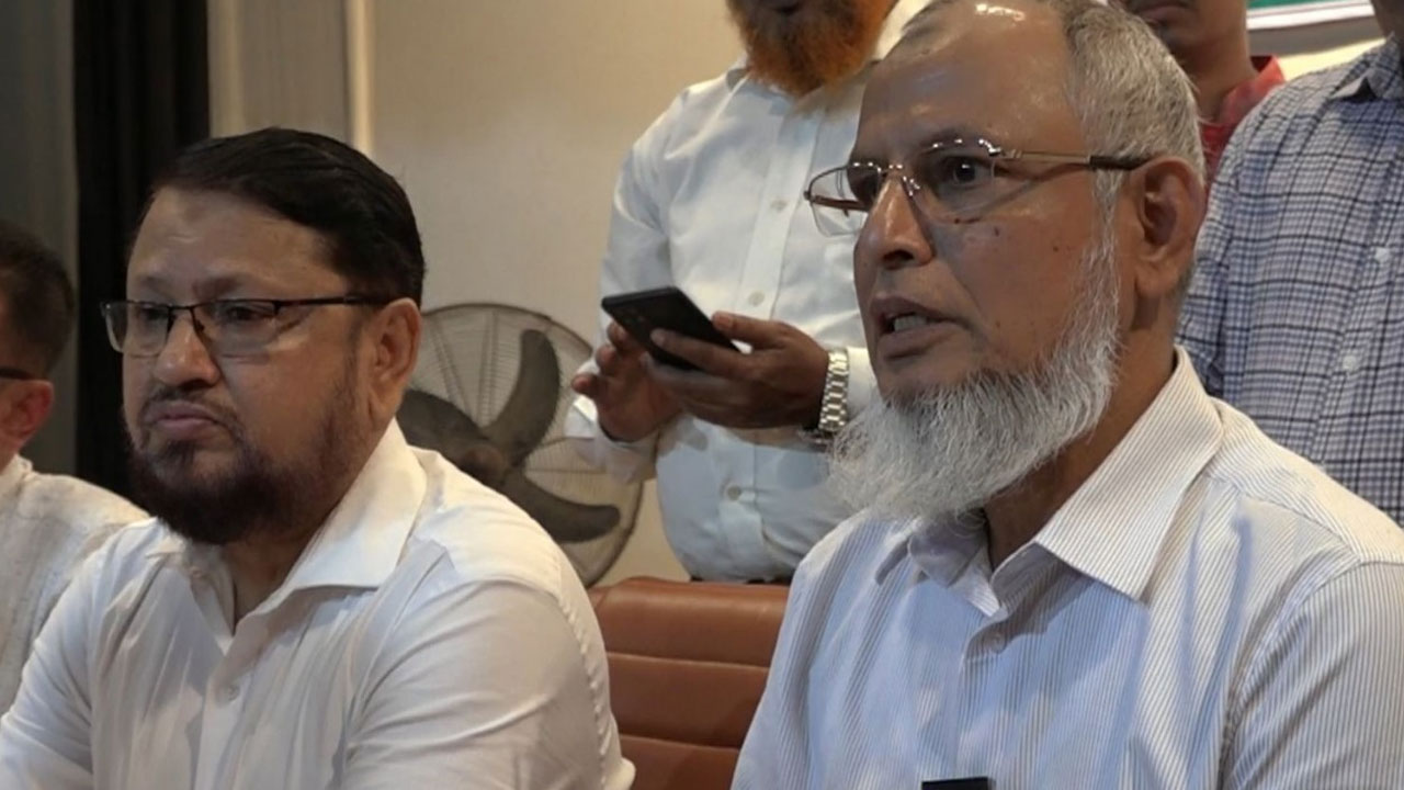 আইনের বাইরে গিয়ে কোনো কাজ করবে না নির্বাচন কমিশন : আনোয়ারুল ইসলাম