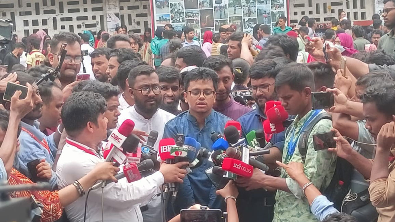 নির্বাচন কমিশন পক্ষপাতমূলক আচরণ করছে : অভিযোগ জিএস প্রার্থী ফরহাদের