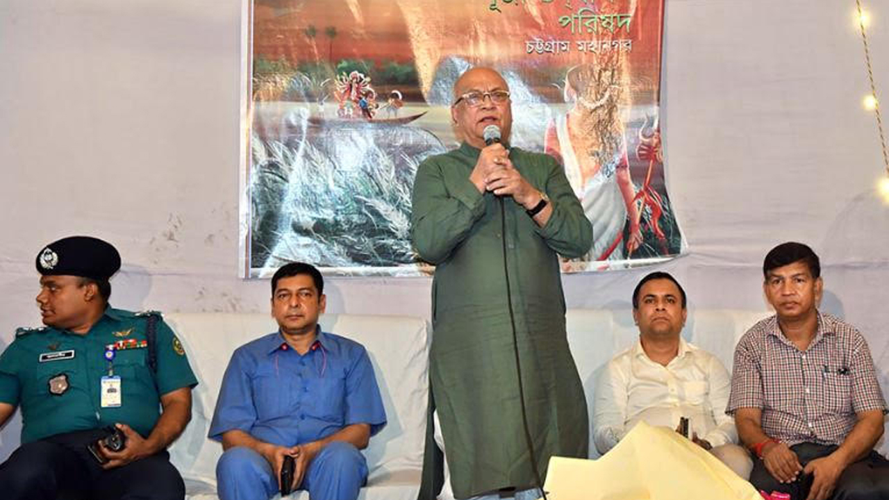 দুর্গাপূজার মতো নির্বাচনও হবে উৎসবমুখর পরিবেশে : মুক্তিযুদ্ধ উপদেষ্টা