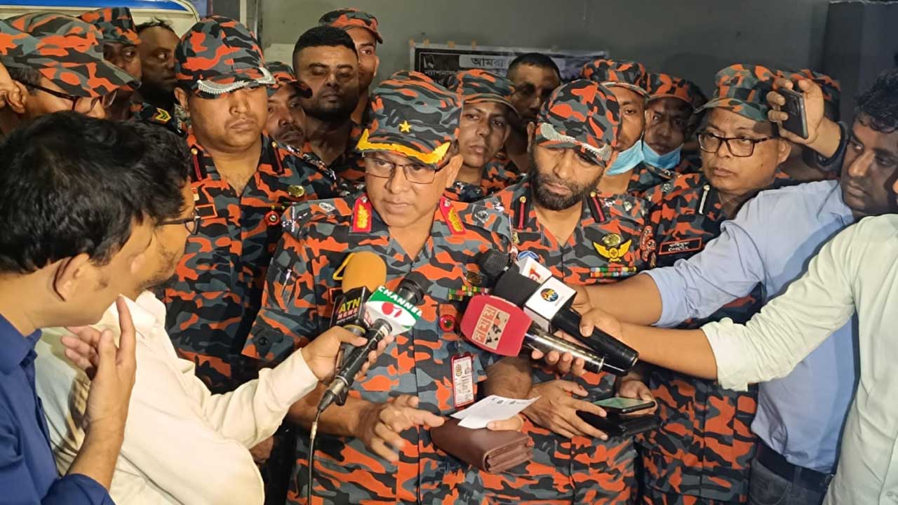 টঙ্গীতে দগ্ধ ফায়ারকর্মীদের সর্বোচ্চ চিকিৎসার ব্যবস্থা করা হবে