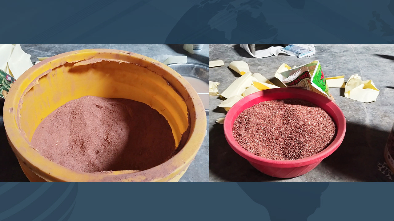 সাতক্ষীরায় ইটের গুঁড়া দিয়ে সার তৈরির অভিযোগে কারখানা সিলগালা